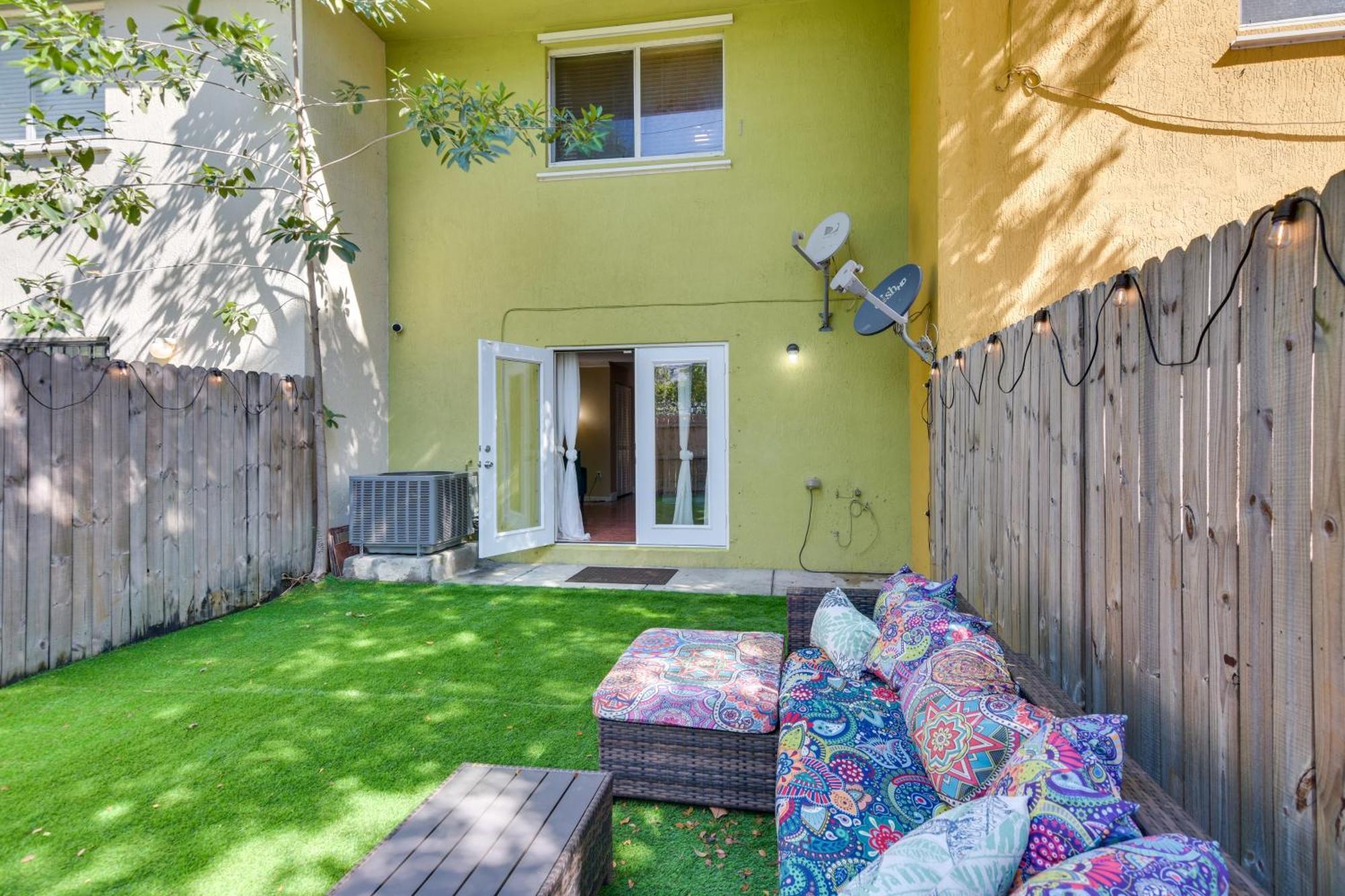 Opa-Locka Townhome, 15 Mi To Miami Beach! Buitenkant foto