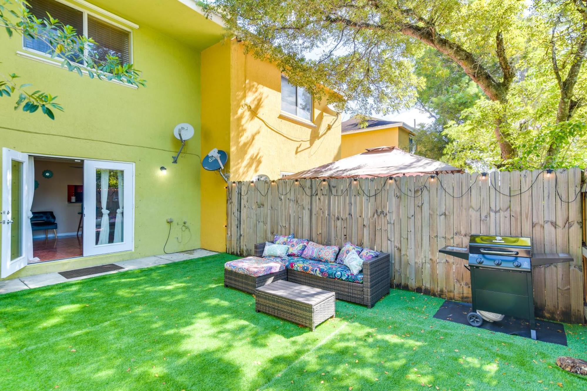 Opa-Locka Townhome, 15 Mi To Miami Beach! Buitenkant foto