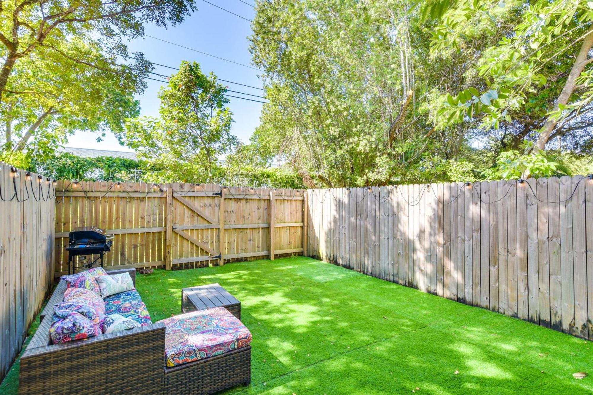 Opa-Locka Townhome, 15 Mi To Miami Beach! Buitenkant foto
